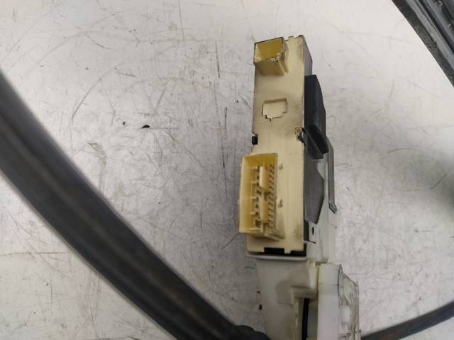 Mechanizm podnoszenia szyby drzwi przednich prawych 997831101 PEUGEOT