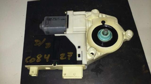 Mechanizm podnoszenia szyby drzwi przednich prawych 997831101 PEUGEOT