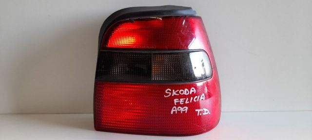 Lampa zespolona tylna prawa 9EL246202011 VAG