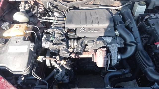 Silnik w komplecie 9HZ PEUGEOT