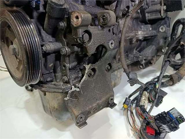 Silnik w komplecie 9HZ PEUGEOT
