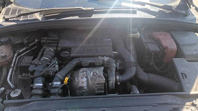 Silnik w komplecie 9HZ PEUGEOT