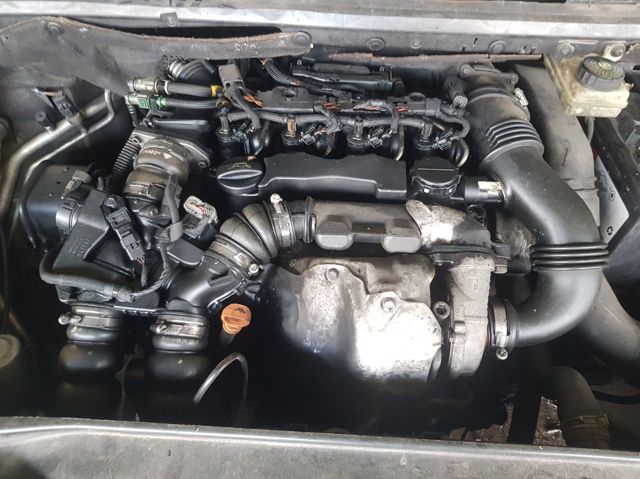 Silnik w komplecie 9HZ PEUGEOT