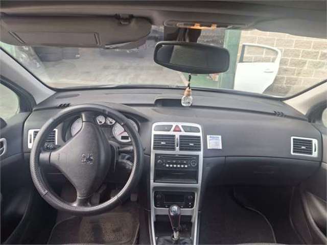 Silnik w komplecie 9HZDV6TED4 PEUGEOT