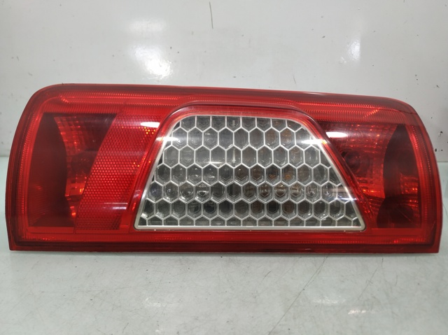 Lampa zespolona tylna lewa 9T1613405AD FORD