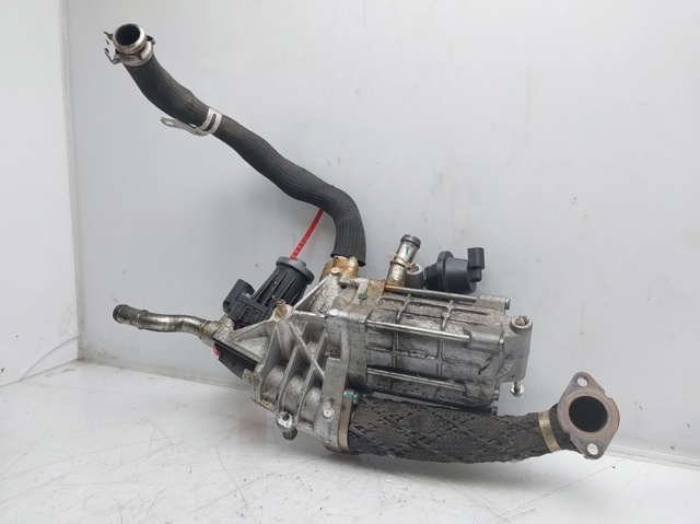 9X2Q9U438CA Jaguar