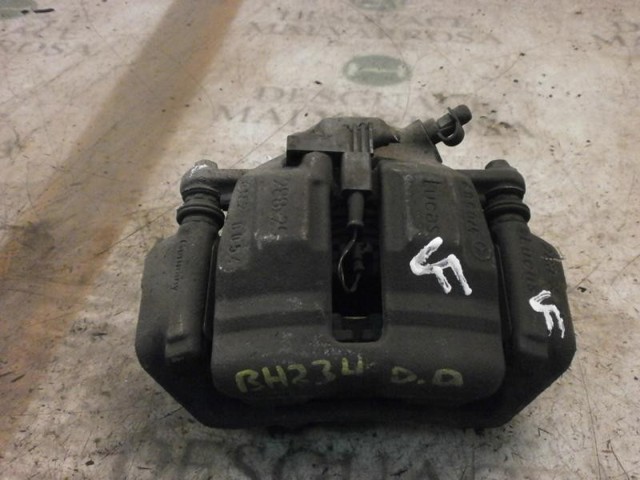 Jarzmo zacisku hamulcowego przedniego A0004206315 MERCEDES