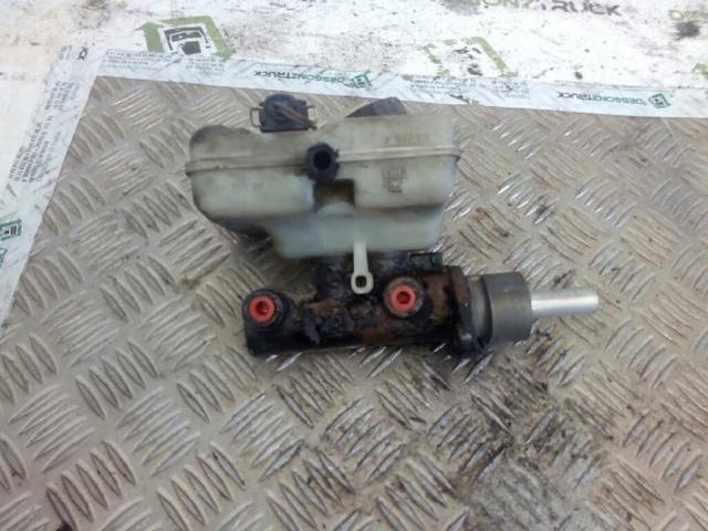 Główny cylinder hamulców A0004314701 MERCEDES