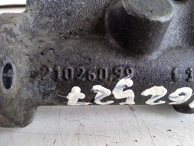 Główny cylinder hamulców A0004315901 MERCEDES