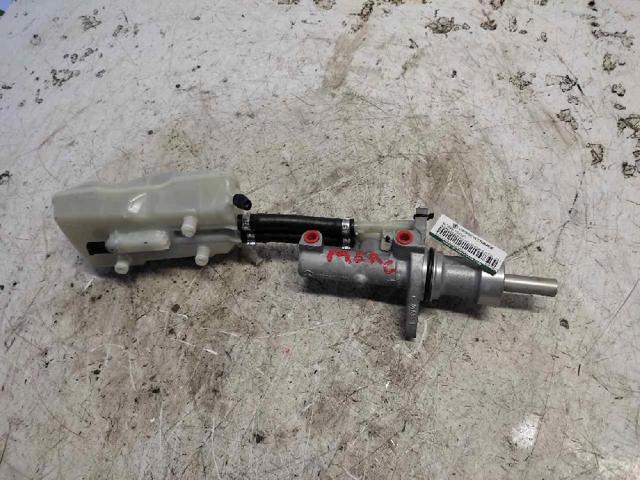Główny cylinder hamulców A0004316901 MERCEDES