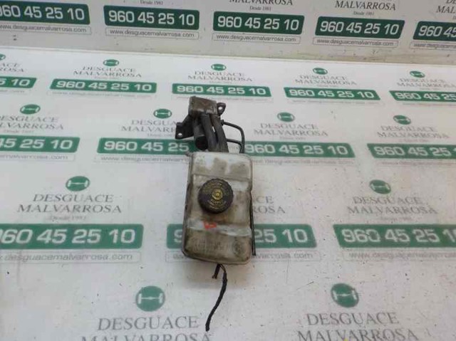 Główny cylinder hamulców A0004316901 MERCEDES
