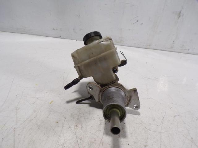 Główny cylinder hamulców A0004317501 MERCEDES