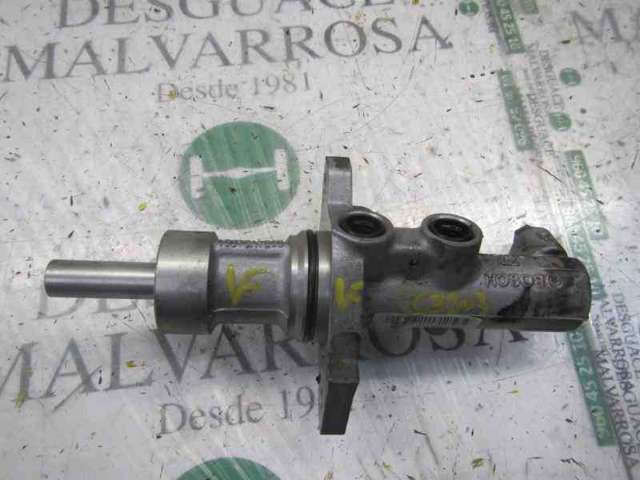 Główny cylinder hamulców A0004317601 MERCEDES