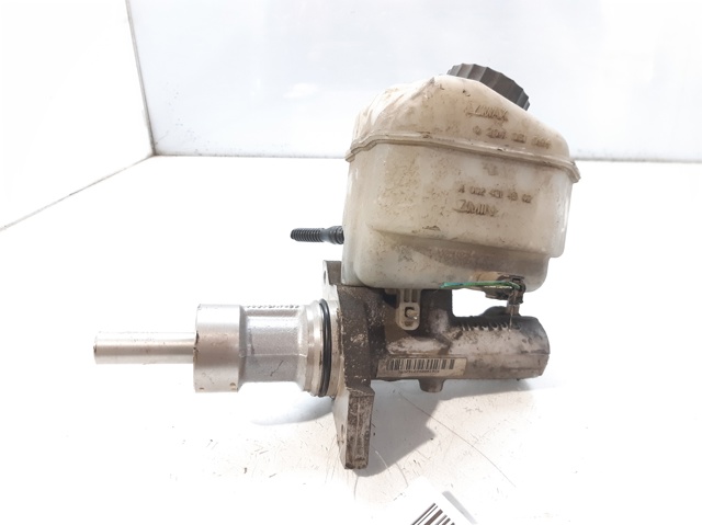 Główny cylinder hamulców A0004317601 MERCEDES