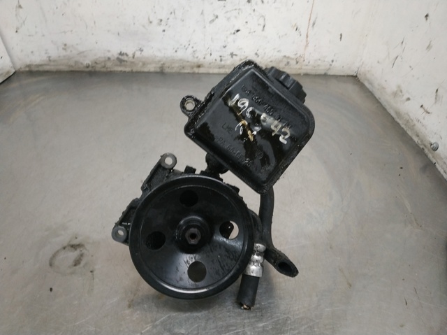 Zbiornik płynu wspomagania A0004600183 MERCEDES