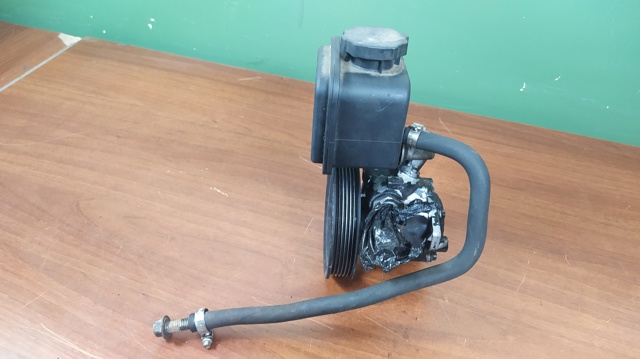 Zbiornik płynu wspomagania A0004600183 MERCEDES