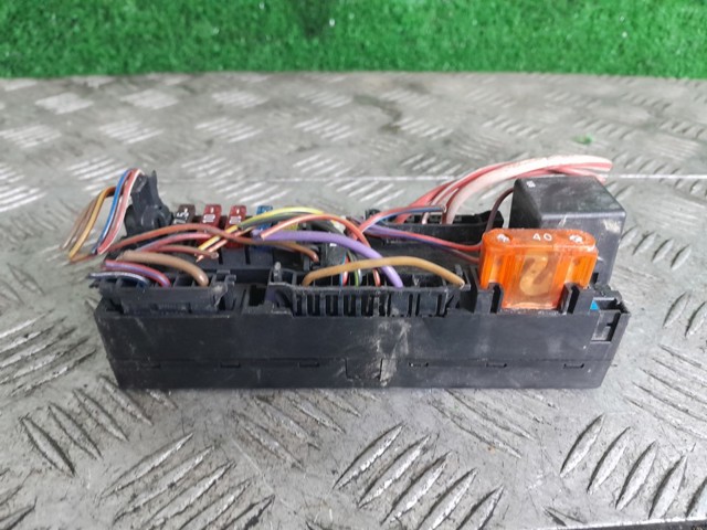 Skrzynka bezpieczników Mercedes E S210