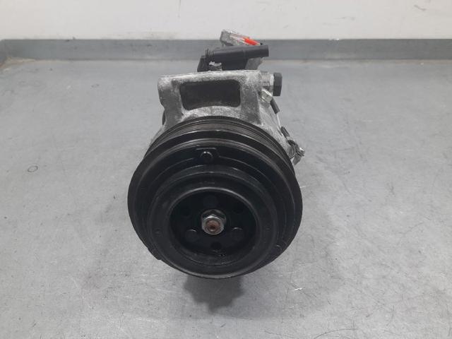 Sprężarka klimatyzacji A0008303902 MERCEDES