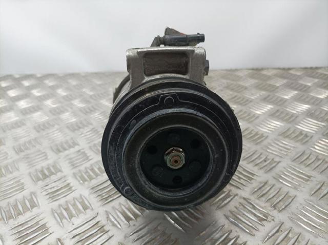 Sprężarka klimatyzacji A0008303902 MERCEDES