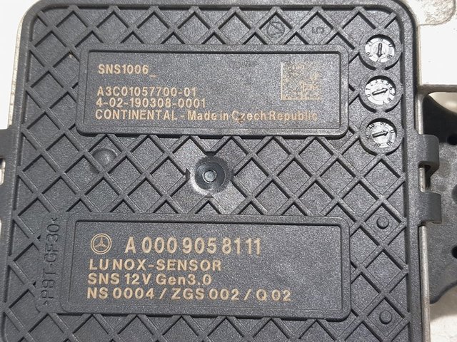 A0009058111 Mercedes
