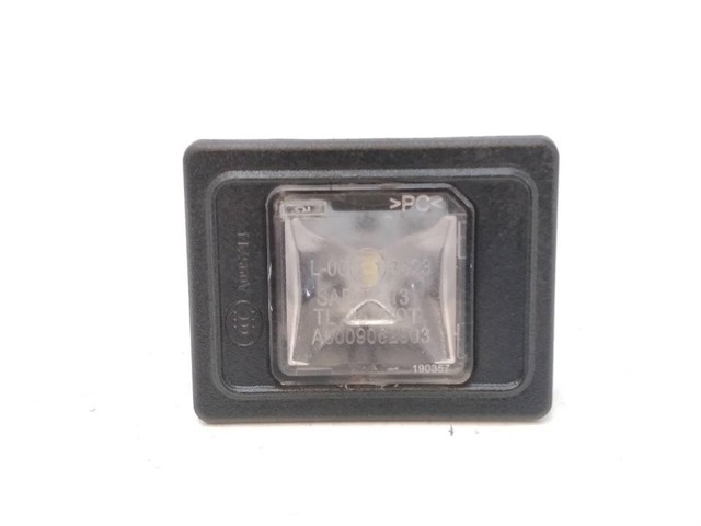Lampa oświetlenia tylnej tablicy rejestracyjnej A0009062903 MERCEDES