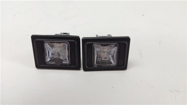 Lampa oświetlenia tylnej tablicy rejestracyjnej A0009062903 MERCEDES