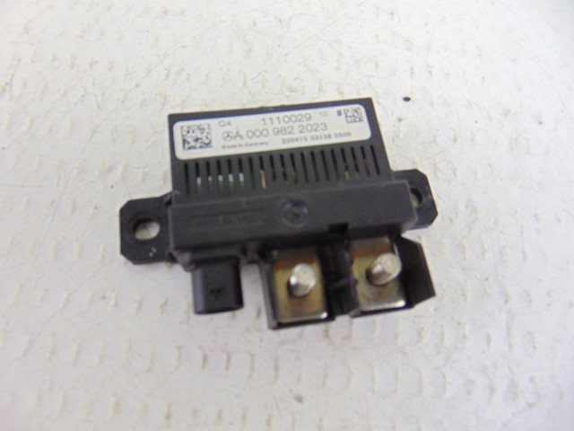 A0009822023 Mercedes