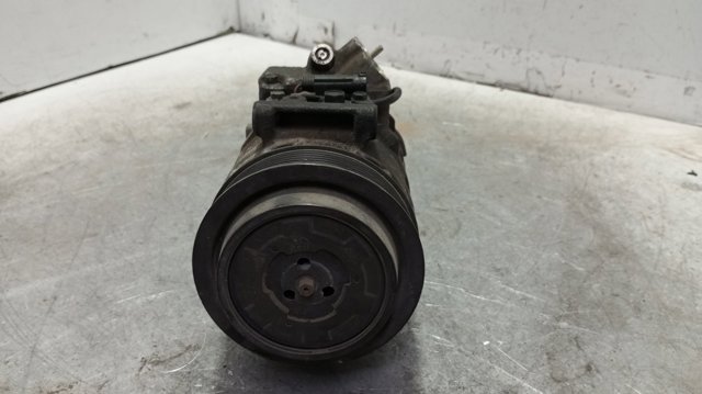 Sprężarka klimatyzacji A0012305511 MERCEDES