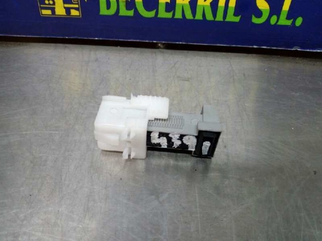 Czujnik włącznika świała stop A0015456309 MERCEDES