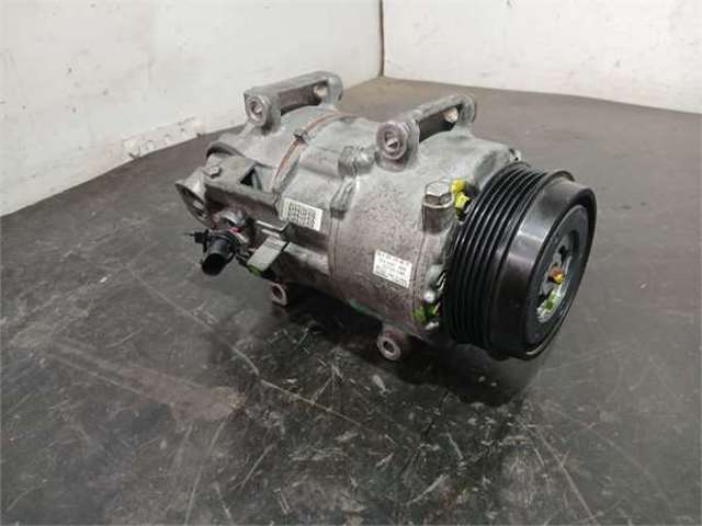 Sprężarka klimatyzacji A0022304811 MERCEDES