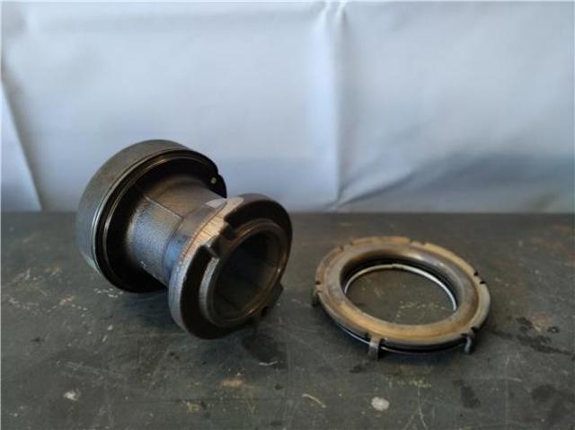 Łożysko wyciskowe sprzęgła A0022509815 Mercedes