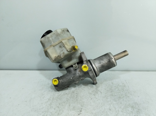 Zbiorniczek głównego cylindra hamulcowego (płynu hamulcowego) A0024315202 MERCEDES