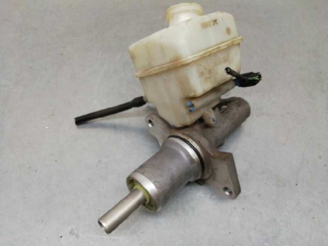 Zbiorniczek głównego cylindra hamulcowego (płynu hamulcowego) A0024315202 MERCEDES
