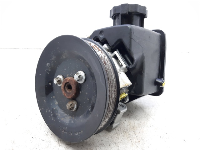 Pompa wspomagania hydraulicznego kierownicy A0024667601 MERCEDES