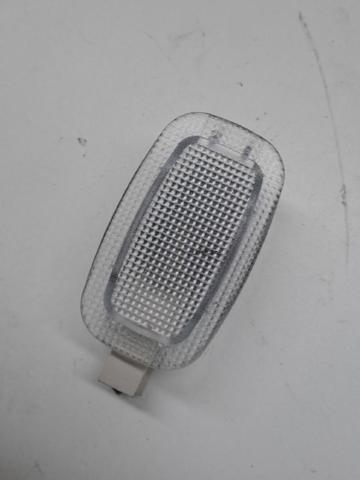 Lampka oświetlenia kabiny A0028202101 MERCEDES
