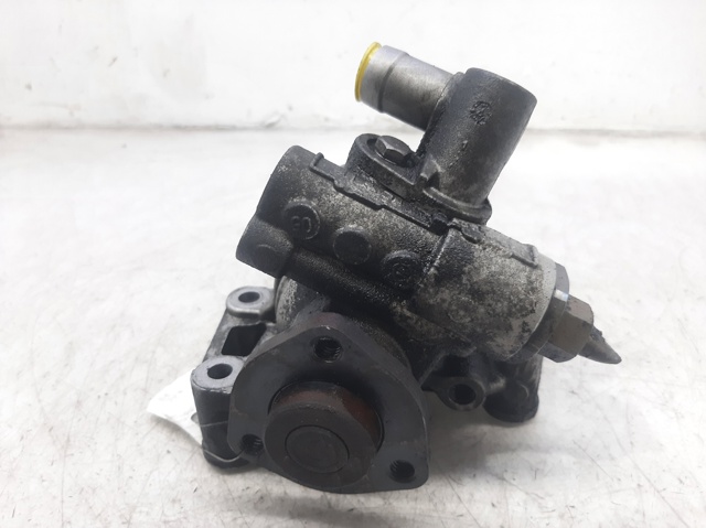 Pompa wspomagania hydraulicznego kierownicy A0044661301 MERCEDES