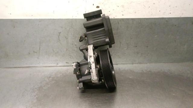 Pompa wspomagania hydraulicznego kierownicy A0044661401 MERCEDES
