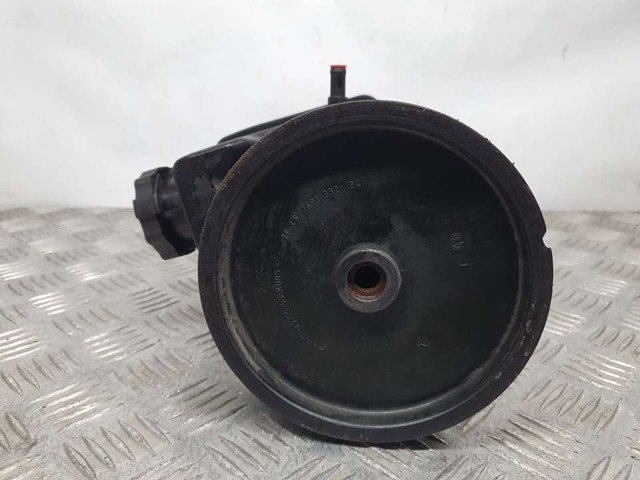 Pompa wspomagania hydraulicznego kierownicy A0044667001 MERCEDES