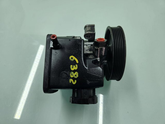 Pompa wspomagania hydraulicznego kierownicy A0044667001 MERCEDES