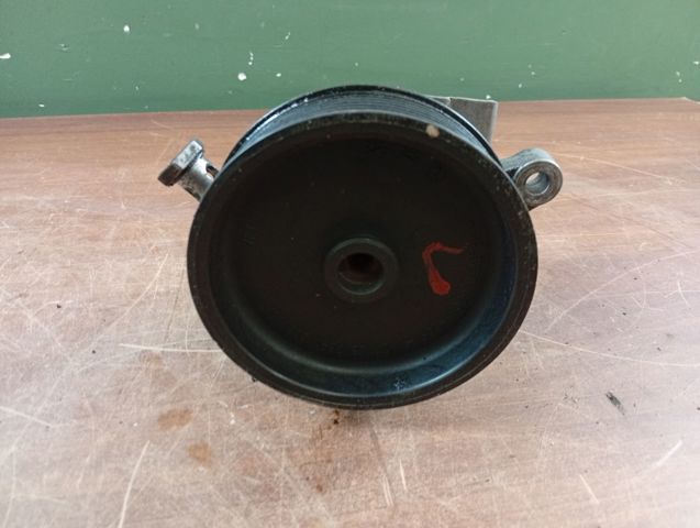 Pompa wspomagania hydraulicznego kierownicy A0044668301 MERCEDES