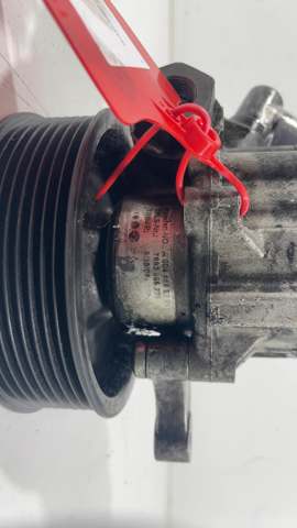 Pompa wspomagania hydraulicznego kierownicy A0044668301 MERCEDES