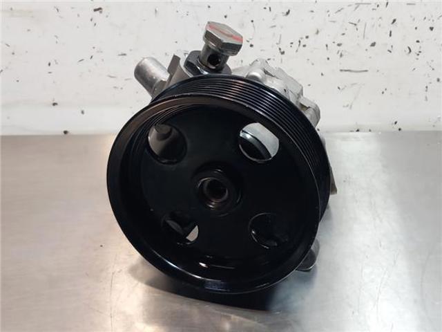 Pompa wspomagania hydraulicznego kierownicy A0044668301 MERCEDES