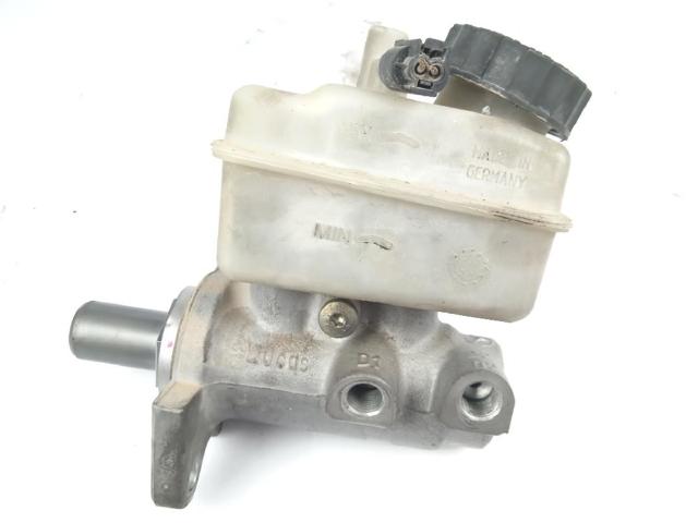 Główny cylinder hamulców A0064300001 MERCEDES