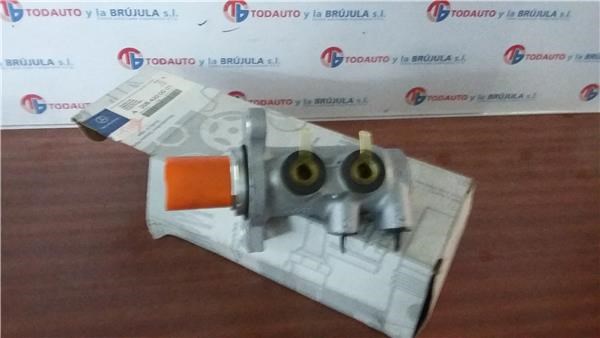 Główny cylinder hamulców A0064300001 MERCEDES