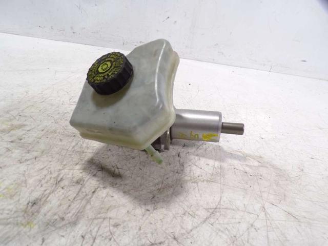 Główny cylinder hamulców A0064301301 MERCEDES