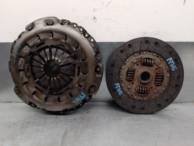 Zestaw sprzęgła (3 części) A0192503001 MERCEDES