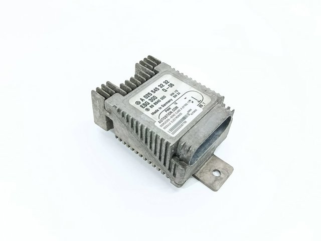 Regulator obrotów wentylatora (sterownik) A0255453232 MERCEDES
