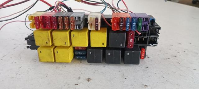 Skrzynka bezpieczników Mercedes S W220