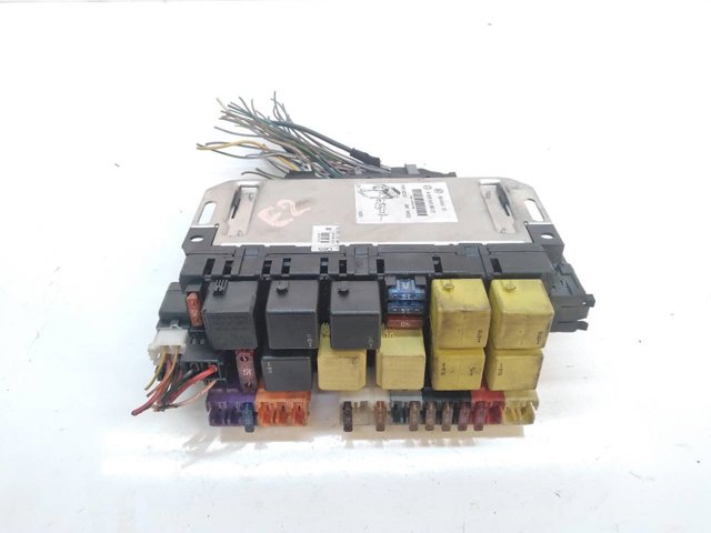 Skrzynka bezpieczników Mercedes S W220