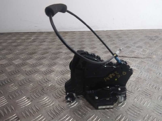 Zamek drzwi przednich prawych A046693 TOYOTA